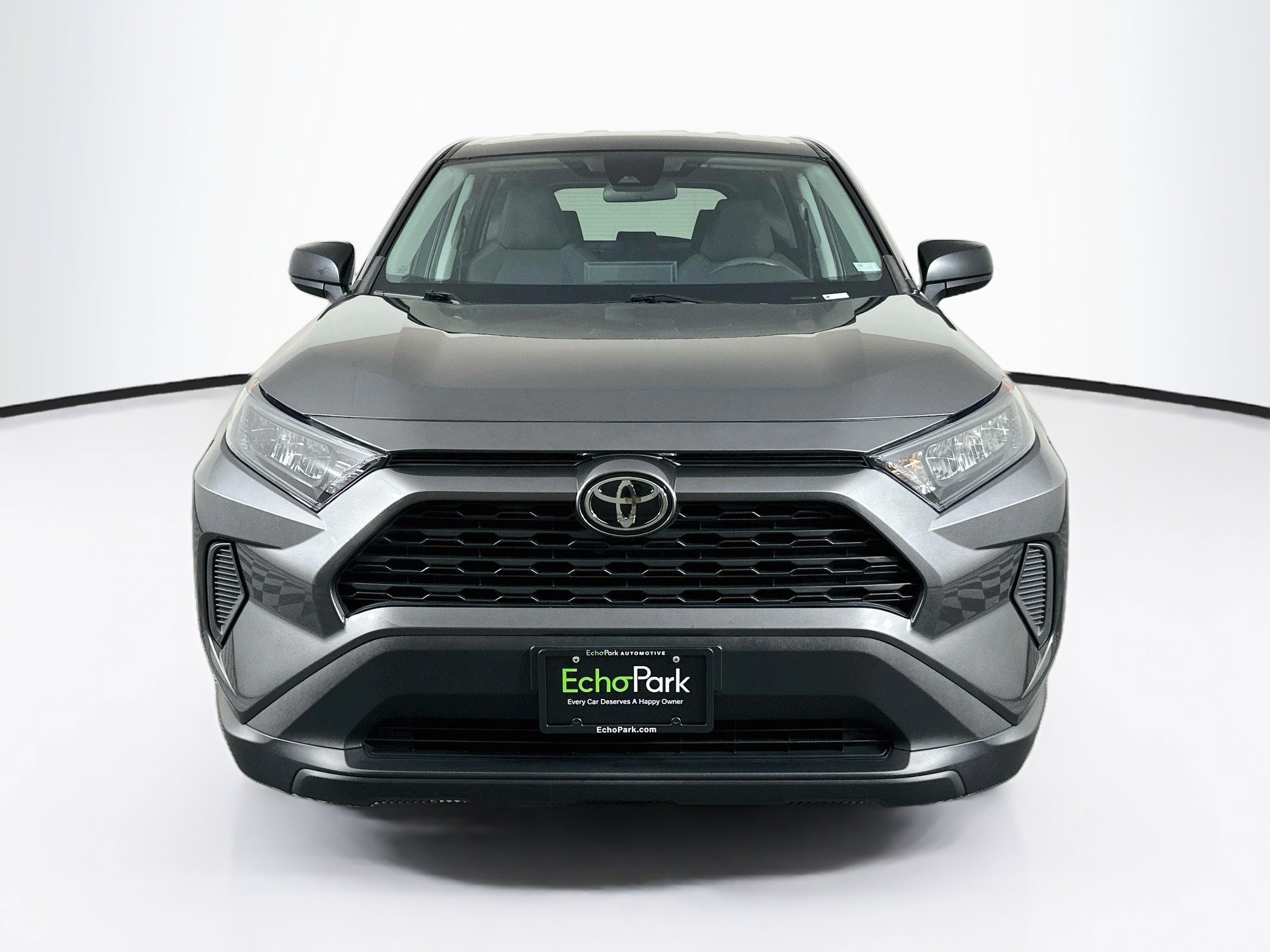 Used 2022 Toyota RAV4 LE AWD/4WD image 2