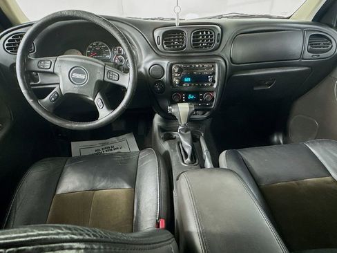 Used 2008 Chevrolet TrailBlazer SS w/ Sun And 6-Disc Cd Package image 23