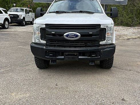 Used 2017 Ford F350 XL image 2