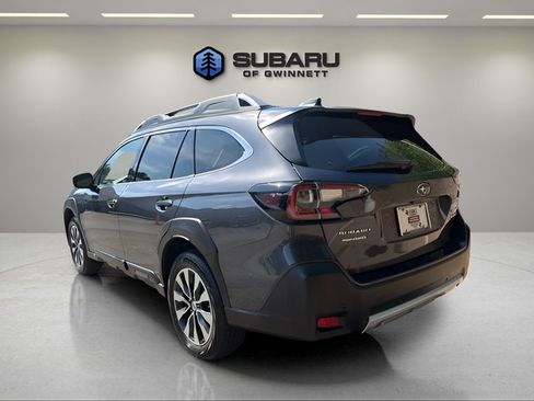 Used 2024 Subaru Outback Touring XT AWD/4WD image 3