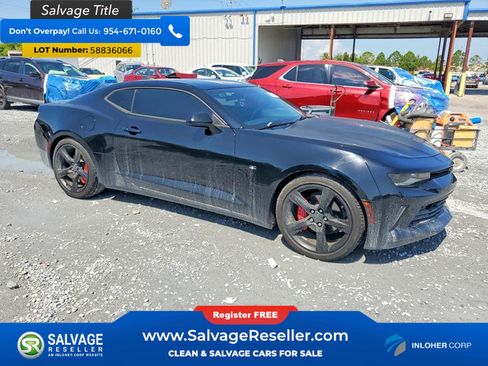 Used 2016 Chevrolet Camaro LT RWD image 5