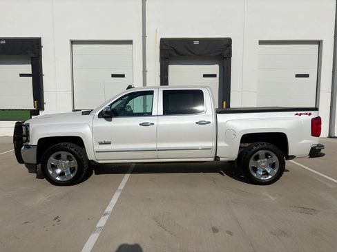 Used 2018 Chevrolet Silverado 1500 LTZ w/ Texas Edition AWD/4WD image 6