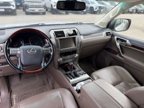 Used 2018 Lexus GX 460 Premium AWD/4WD image 5