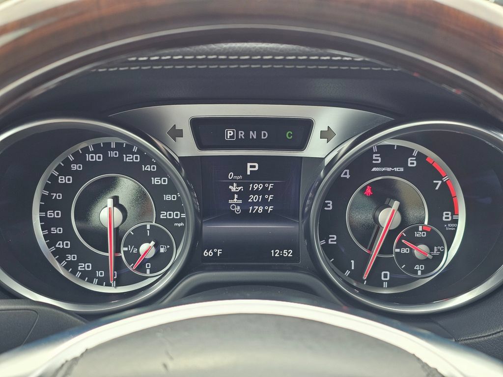 Used 2015 Mercedes-Benz SL 63 AMG image 11