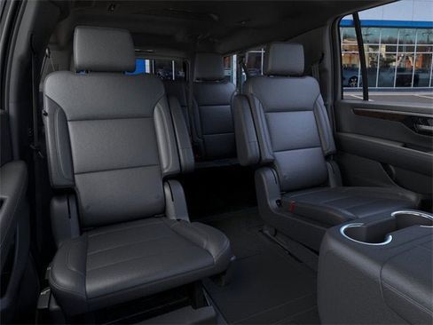 New 2026 Chevrolet Suburban Z71 w/ Comfort Package image 17