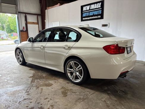 Used 2013 BMW 328i xDrive Sedan AWD/4WD image 12