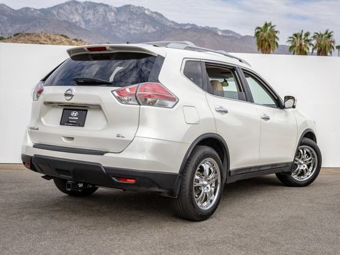 Used 2015 Nissan Rogue SL w/ SL Premium Package FWD image 14