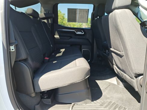 Used 2023 Chevrolet Silverado 1500 RST w/ Z71 Off-Road Package AWD/4WD image 28
