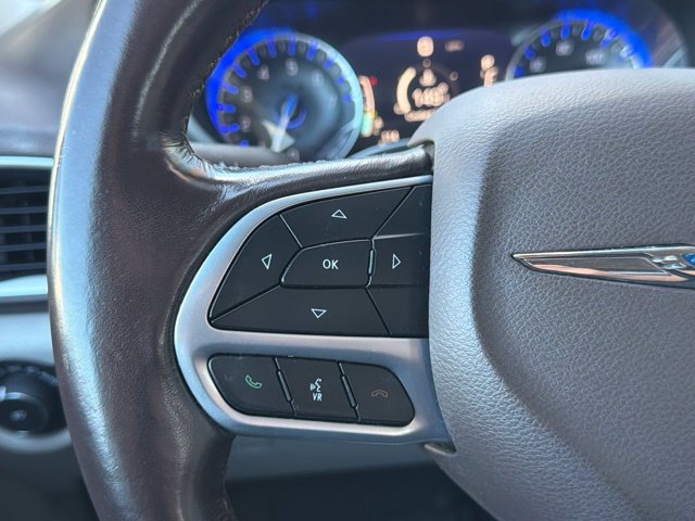 Used 2019 Chrysler Pacifica Touring-L w/ Advanced Safetytec Group FWD image 28