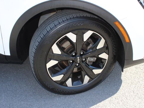 Certified 2023 Kia Sportage X-Line image 13