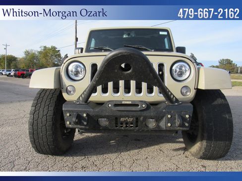 Used 2017 Jeep Wrangler Unlimited Sahara w/ Dual Top Group image 22