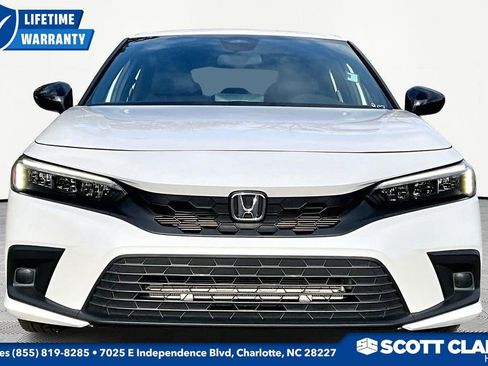 Used 2024 Honda Civic Sport image 2