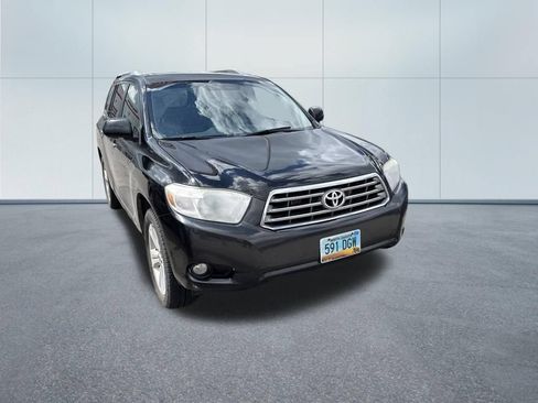 Used 2010 Toyota Highlander Limited AWD/4WD image 2