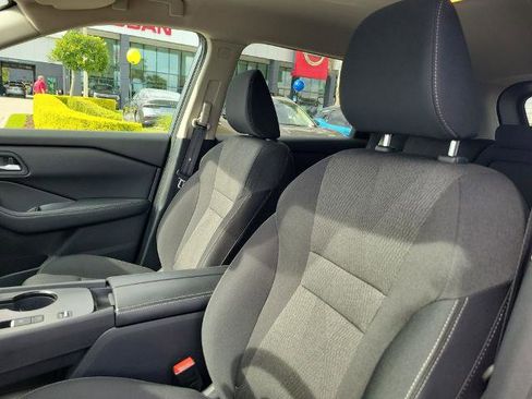 Certified 2026 Nissan Rogue SV FWD image 19