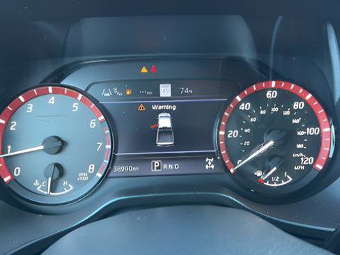 Used 2021 Nissan Titan PRO-4X w/ Pro-4x Convenience Package image 27