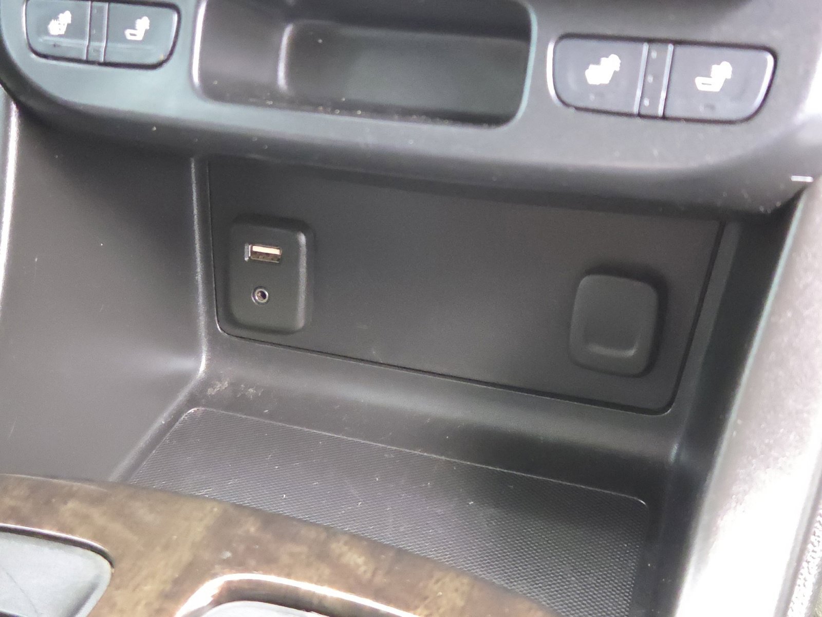 Used 2018 GMC Canyon SLE w/ SLE Convenience Package AWD/4WD image 40