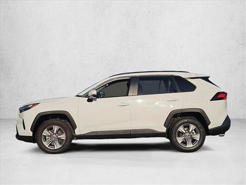 Used 2025 Toyota RAV4 XLE FWD image 9