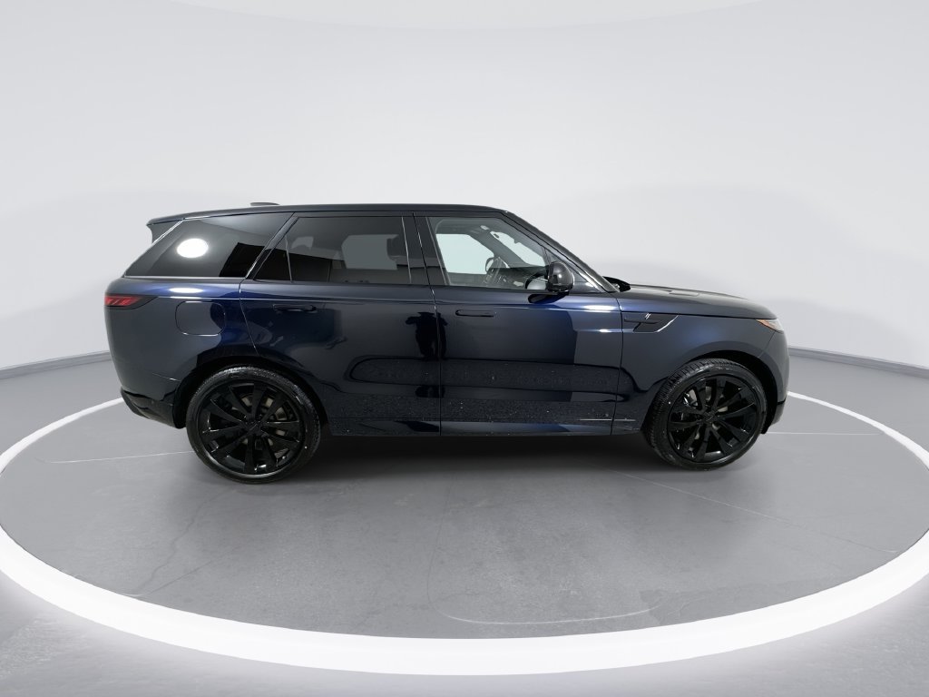 New 2027 Land Rover Range Rover Sport Dynamic SE AWD/4WD image 9