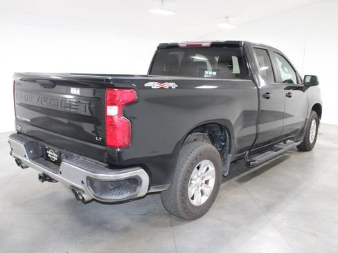 Used 2020 Chevrolet Silverado 1500 LT AWD/4WD image 9