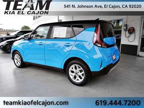 Certified 2023 Kia Soul S FWD image 7
