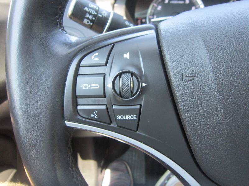 Used 2017 Acura MDX w/ Technology Package AWD/4WD image 13