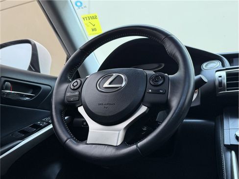 Used 2015 Lexus IS 250 image 15