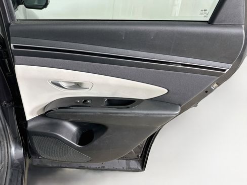 Used 2023 Hyundai Tucson Limited AWD/4WD image 32