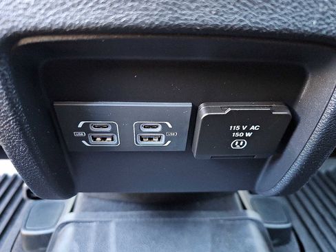 Used 2022 Jeep Cherokee Latitude Lux w/ Sun & Sound Group image 11