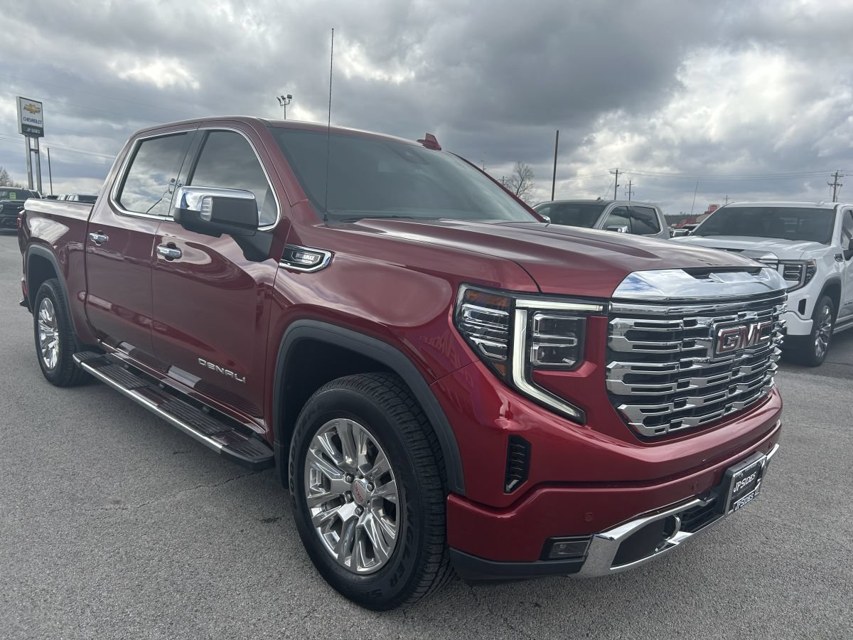 Used 2022 GMC Sierra 1500 Denali AWD/4WD image 2
