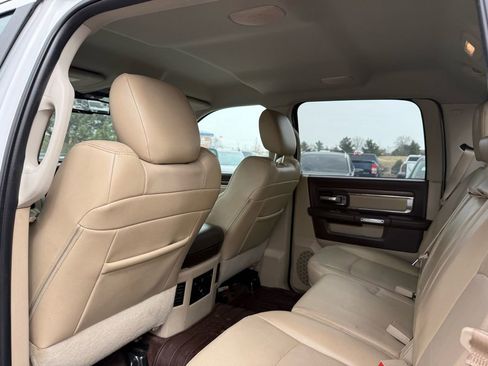 Used 2015 RAM 1500 Laramie w/ Convenience Group AWD/4WD image 16