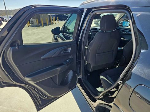 Used 2023 Chevrolet TrailBlazer LT w/ Convenience Package FWD image 15