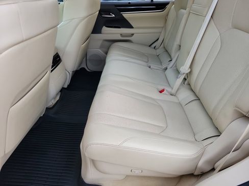 Used 2018 Lexus LX 570 LX 570 image 10