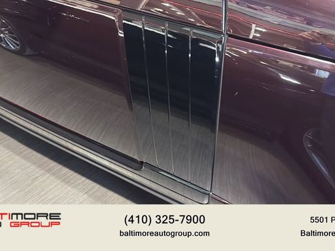 Used 2020 Land Rover Range Rover HSE image 13