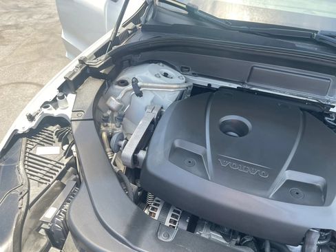 Used 2020 Volvo XC60 T5 Momentum AWD/4WD image 30