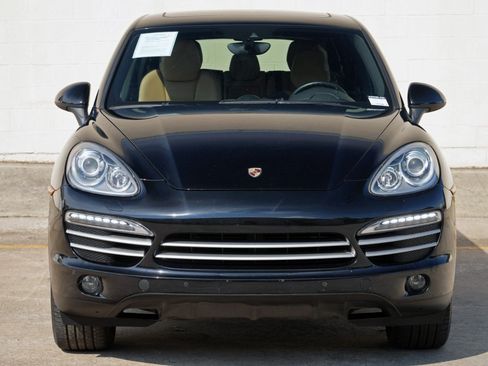 Used 2014 Porsche Cayenne Platinum Edition AWD/4WD image 42