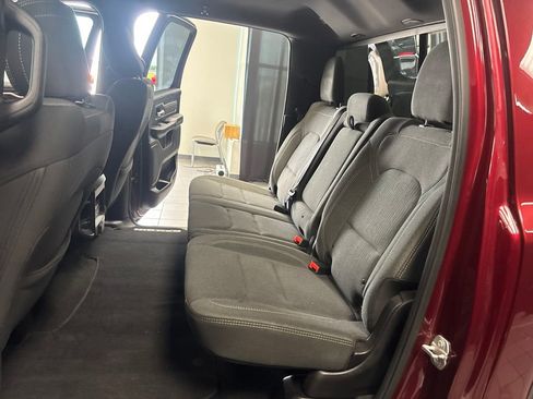 Used 2019 RAM 1500 Big Horn AWD/4WD image 29
