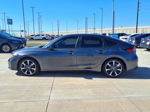 Used 2025 Honda Civic Sport Touring image 3