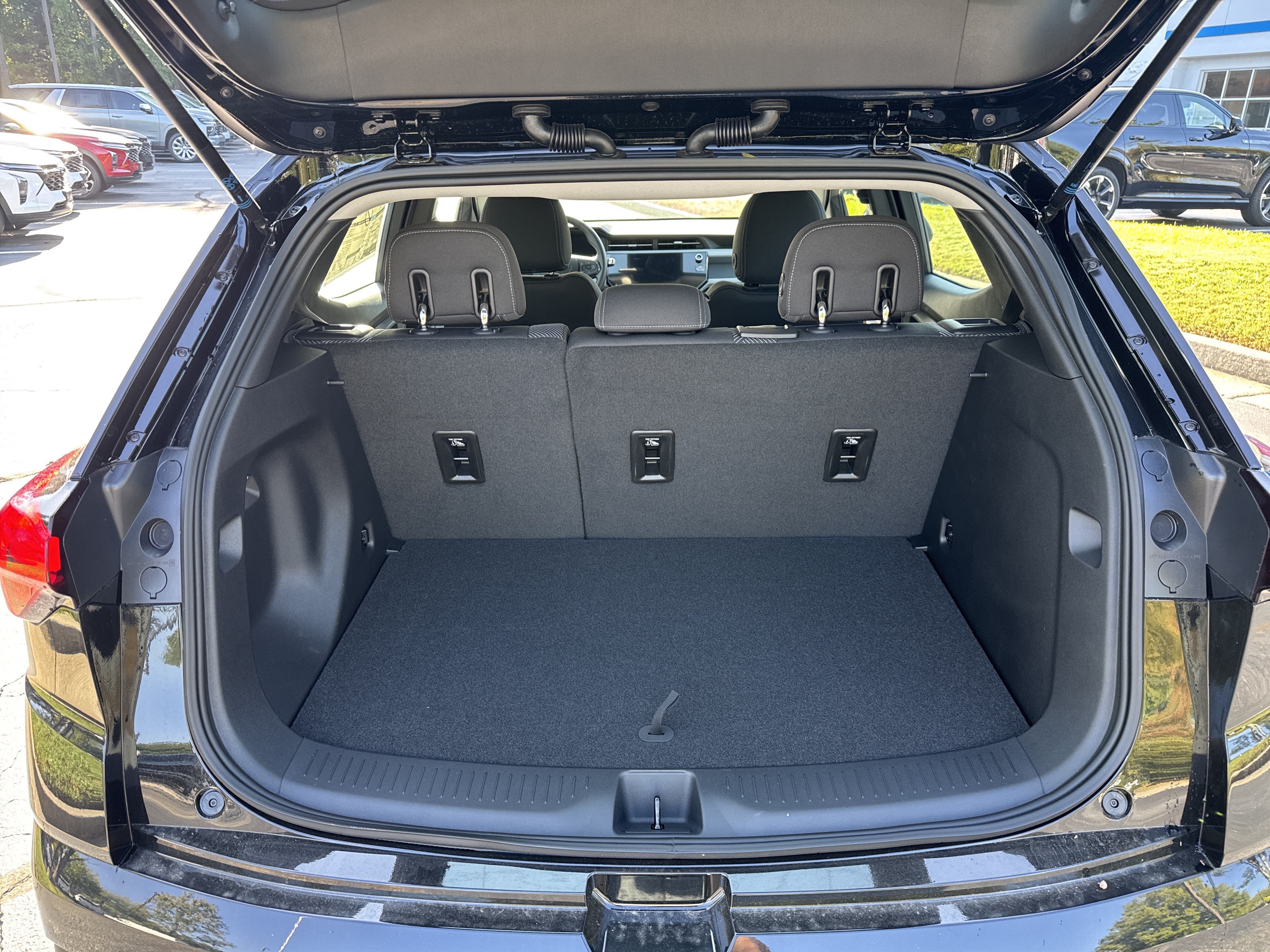 New 2027 Chevrolet Bolt LT FWD image 18