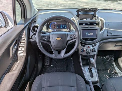 Used 2016 Chevrolet Trax LT FWD image 24