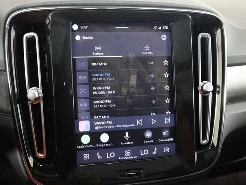 Used 2023 Volvo XC40 Recharge Plus AWD/4WD image 28