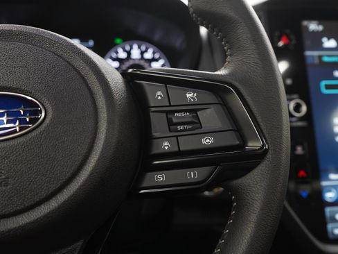 Used 2025 Subaru Forester Premium AWD/4WD image 25