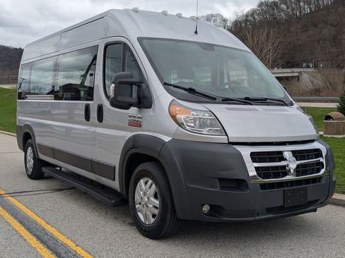 Used 2014 RAM ProMaster 2500 w/ Interior Convenience Group image 2