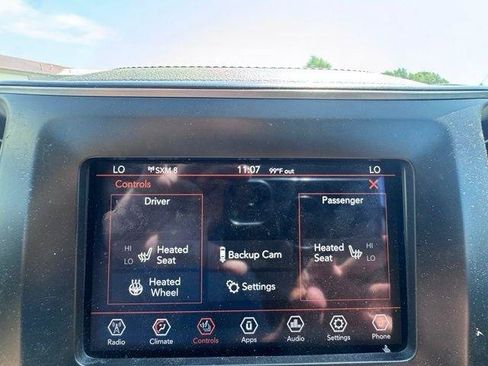 Used 2019 Jeep Cherokee Latitude Plus w/ Comfort/Convenience Group AWD/4WD image 13