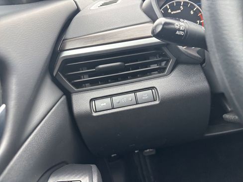 Used 2025 Nissan Altima 2.5 SV image 34