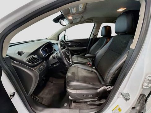 Certified 2017 Buick Encore Preferred FWD image 18