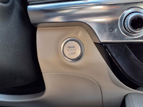 Used 2022 Kia Telluride EX w/ EX Premium Package FWD image 12