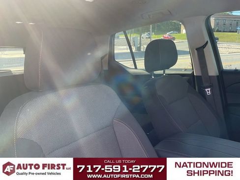 Used 2021 Chevrolet Traverse LS FWD image 10