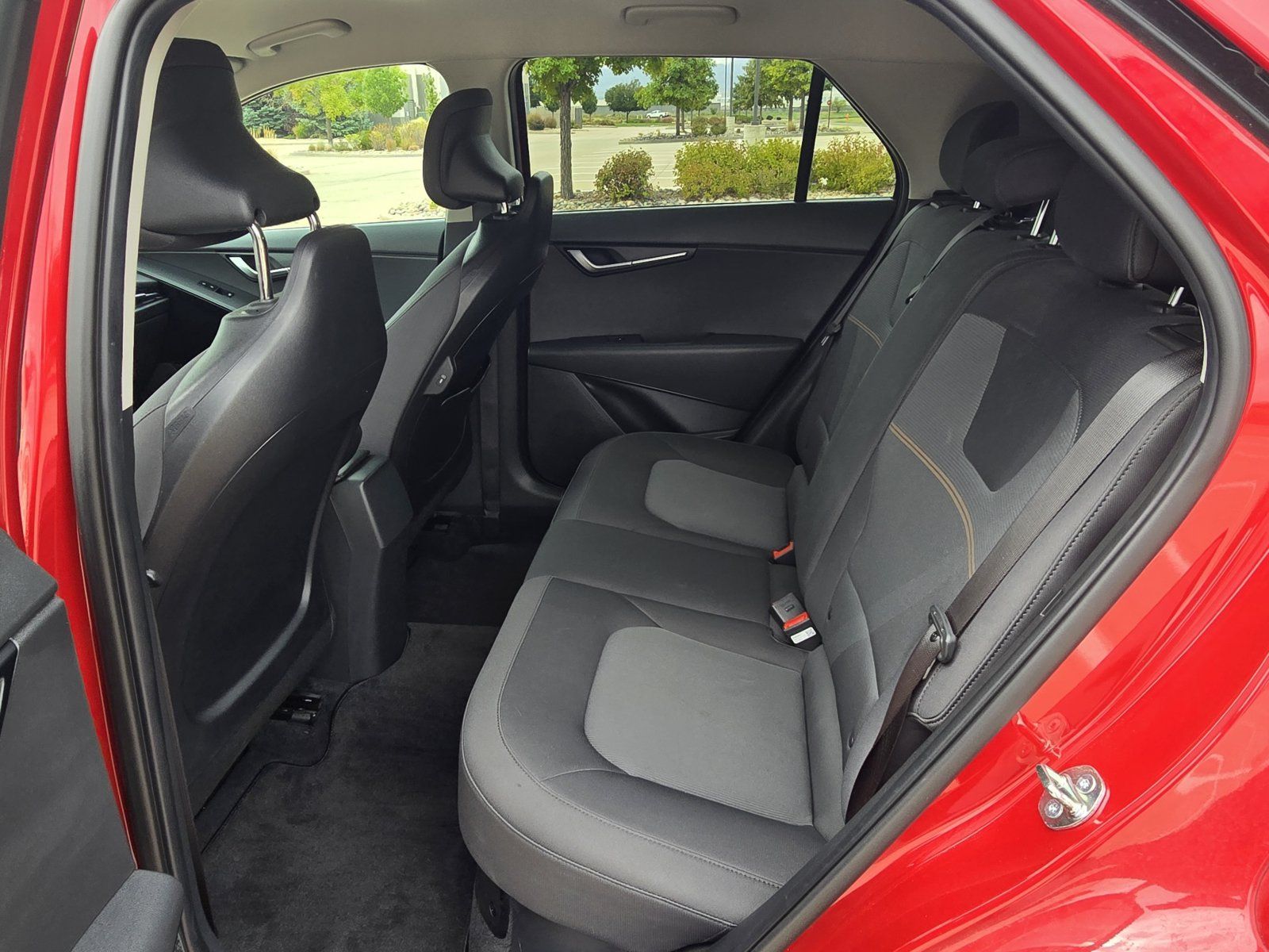 Used 2025 Kia Niro LX FWD image 14