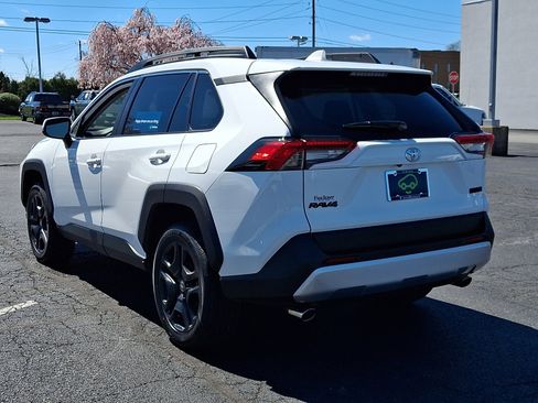 Used 2024 Toyota RAV4 Adventure AWD/4WD image 4