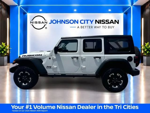 Used 2025 Jeep Wrangler Unlimited Rubicon AWD/4WD image 7